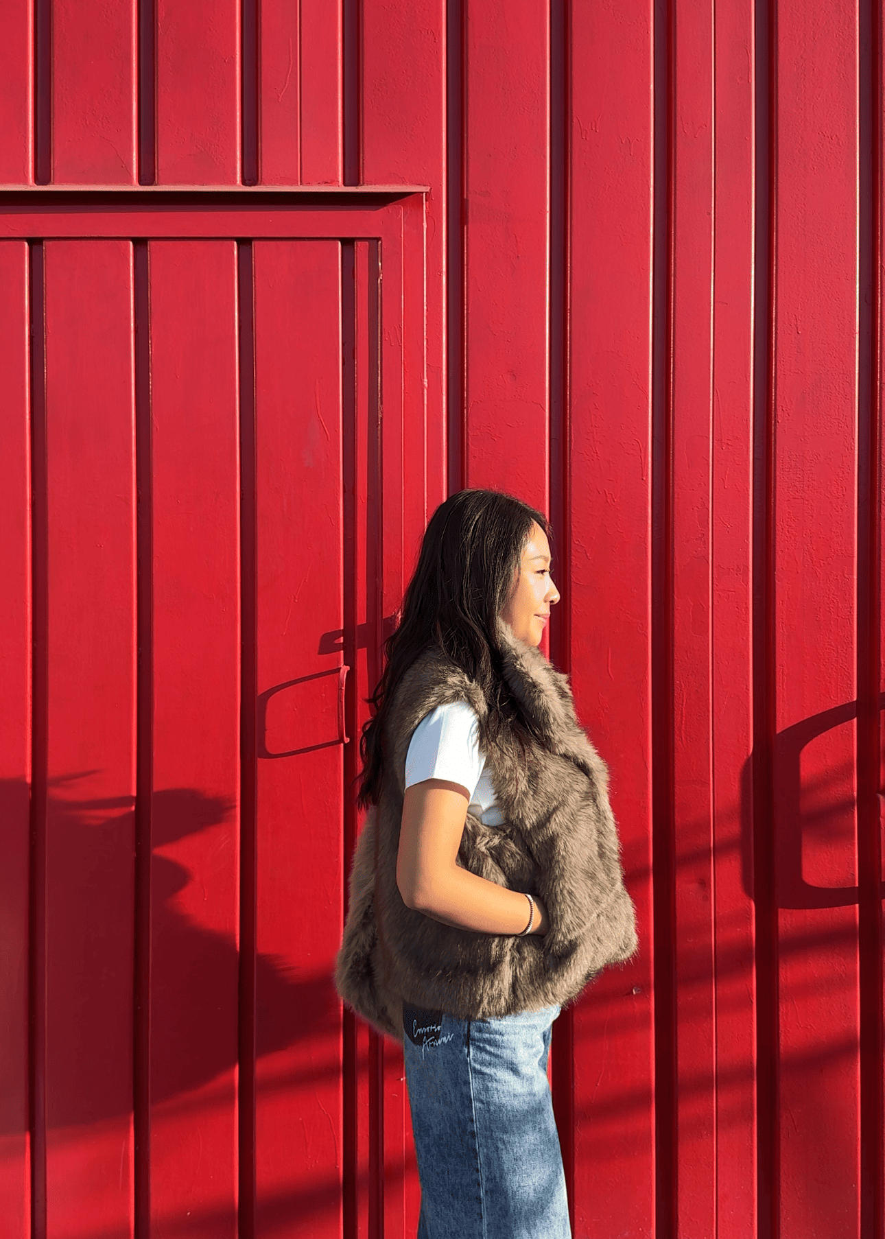 Gilet in ecopelliccia con colletto